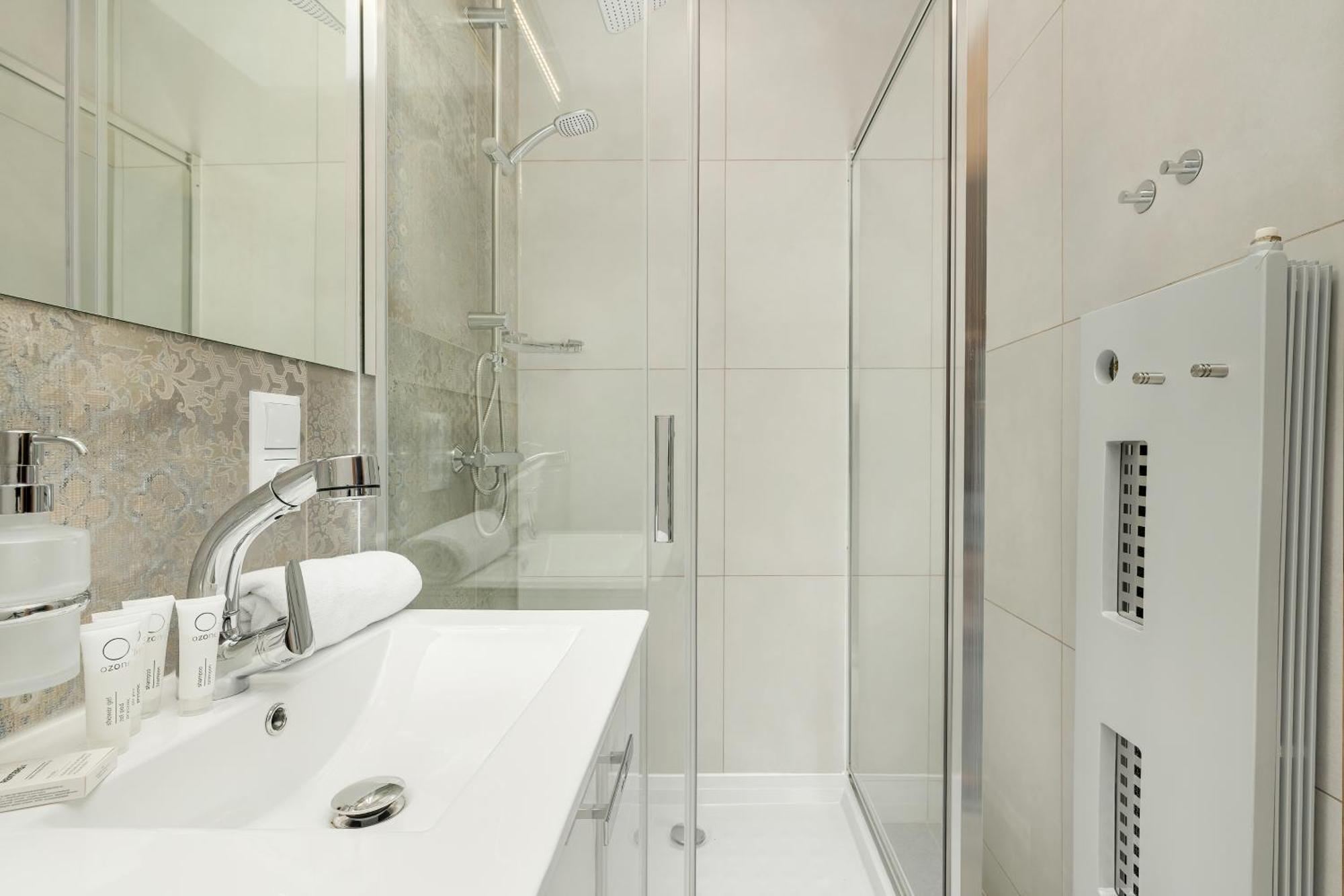 Nowoczesne I Stylowe Apartamenty W Centrum Bytomia Blisko Rynku By Noclegi Renters Екстер'єр фото