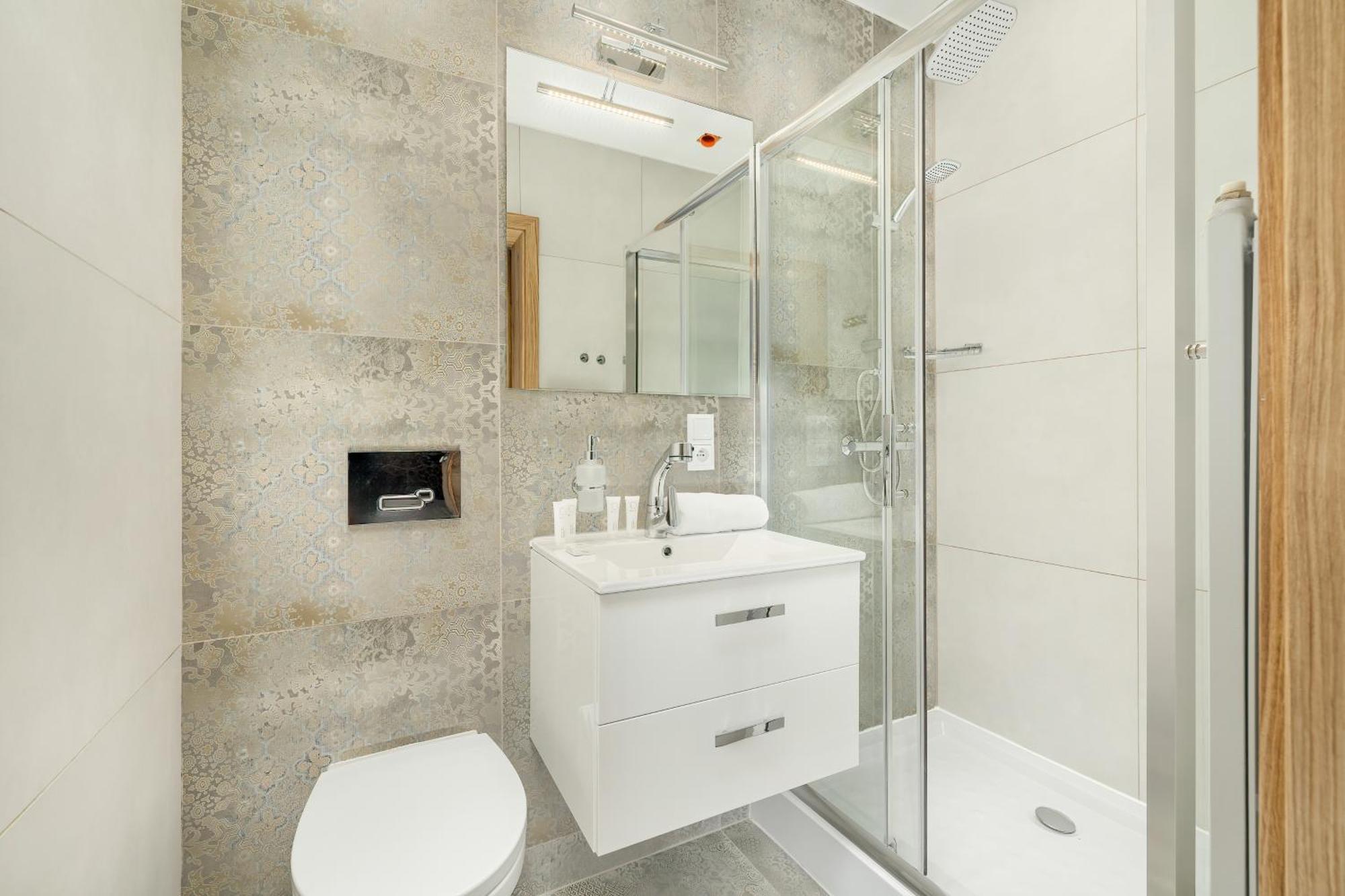 Nowoczesne I Stylowe Apartamenty W Centrum Bytomia Blisko Rynku By Noclegi Renters Екстер'єр фото