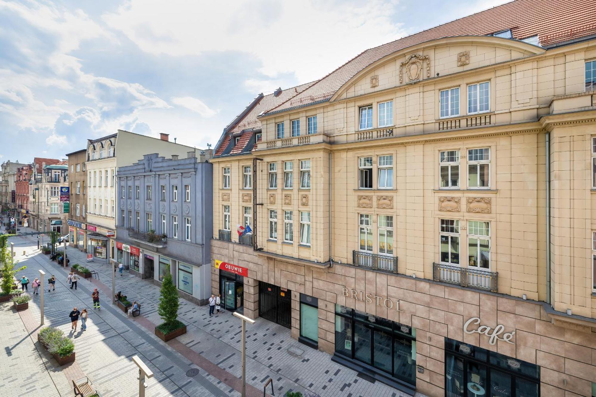 Nowoczesne I Stylowe Apartamenty W Centrum Bytomia Blisko Rynku By Noclegi Renters Екстер'єр фото